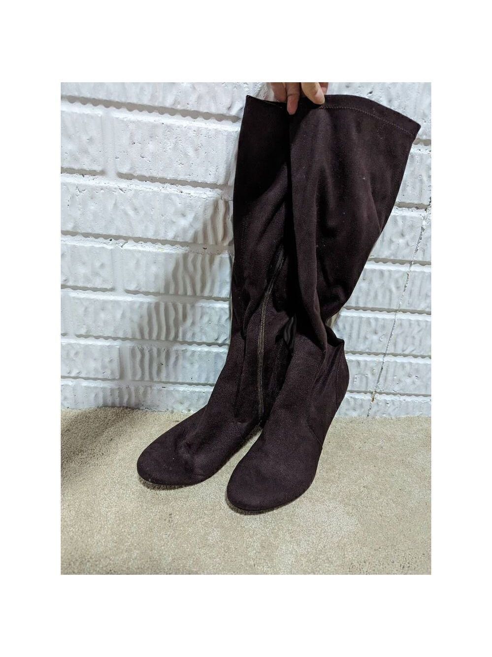 Isaac Mizrahi for Target Women's Brown Faux Suede Heeled Jeni Boots Size 9.5